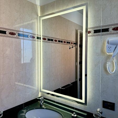Appartamenti Leone - Vista Mare - Pet Friendly Rimini Kültér fotó